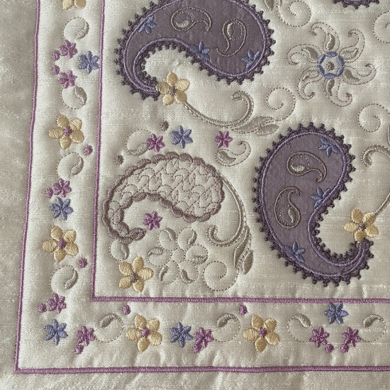 Almond Silk Paisley 260 x 260  border