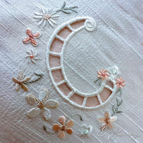 Graceful Richelieu Machine Embroidery designs