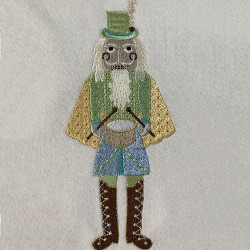 Nutcrackers 2