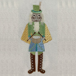 Nutcrackers 2