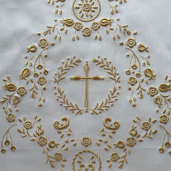 Une Petit Princesse Heirloom embroidery designs